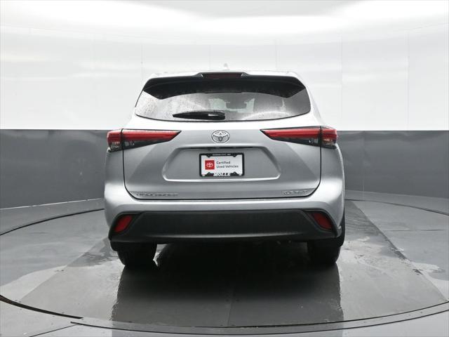 used 2021 Toyota Highlander car, priced at $32,998