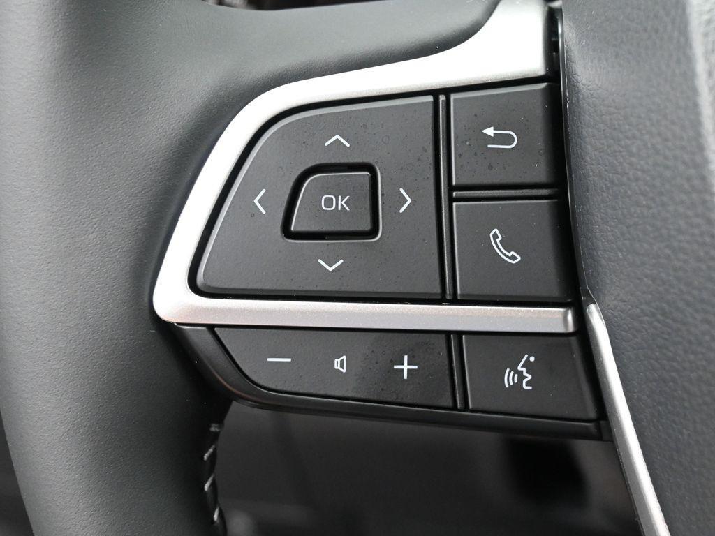 used 2025 Toyota Highlander car, priced at $55,500