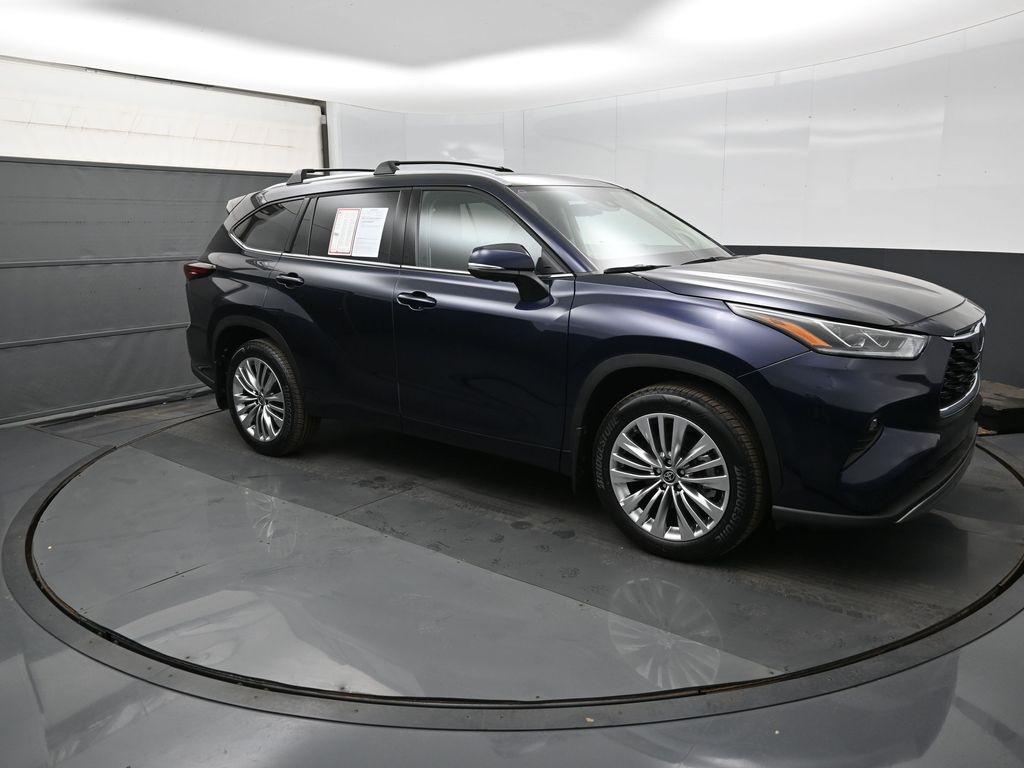 used 2025 Toyota Highlander car, priced at $57,561
