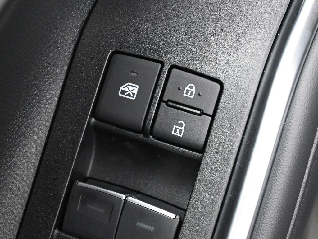 used 2025 Toyota Highlander car, priced at $55,500