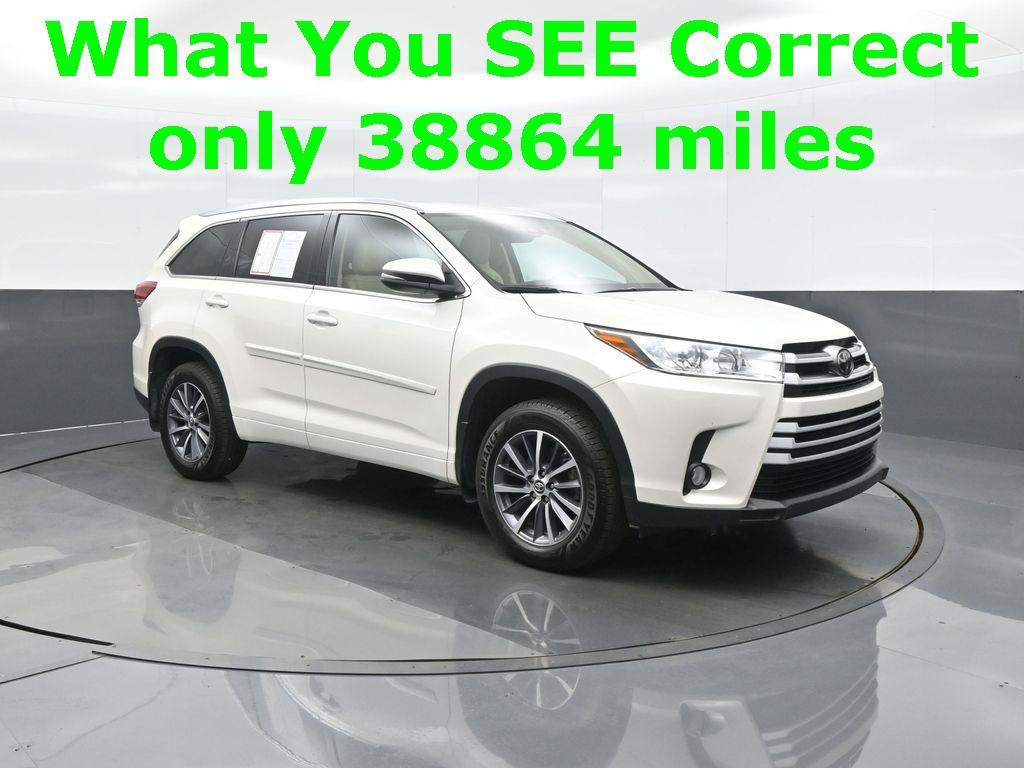 used 2017 Toyota Highlander car, priced at $29,990