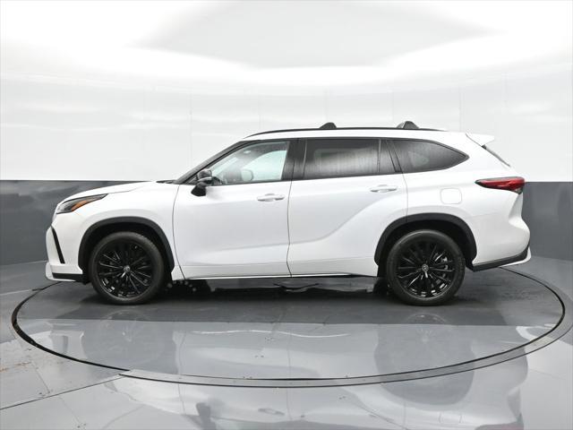 used 2023 Toyota Highlander car, priced at $49,779