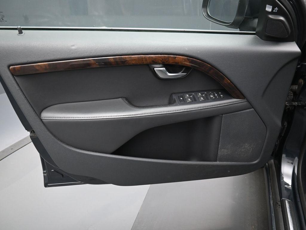 used 2015 Volvo S80 car, priced at $12,989