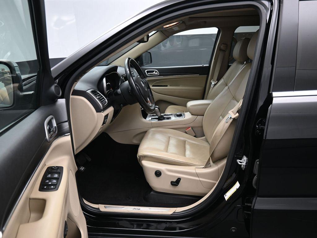 used 2020 Jeep Grand Cherokee car, priced at $23,822