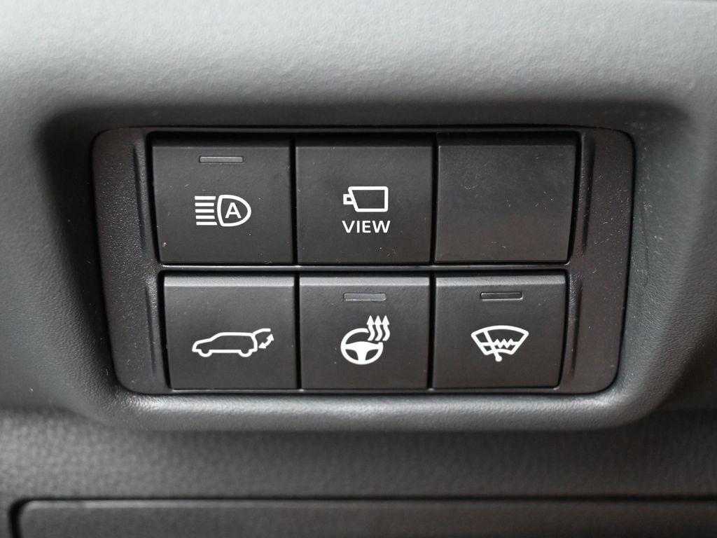 used 2022 Toyota Highlander car, priced at $43,869