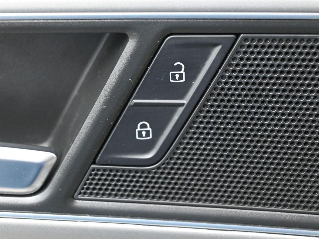 used 2018 Volkswagen Atlas car, priced at $17,628