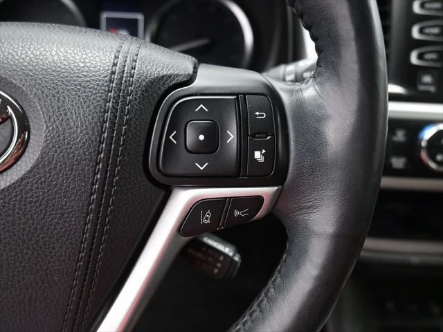 used 2018 Toyota Highlander car, priced at $26,241