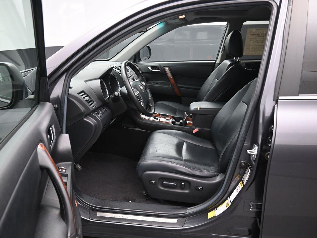 used 2012 Toyota Highlander car, priced at $16,822