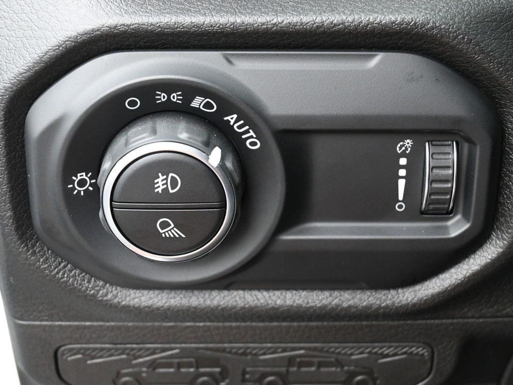 used 2025 Jeep Gladiator car, priced at $38,942