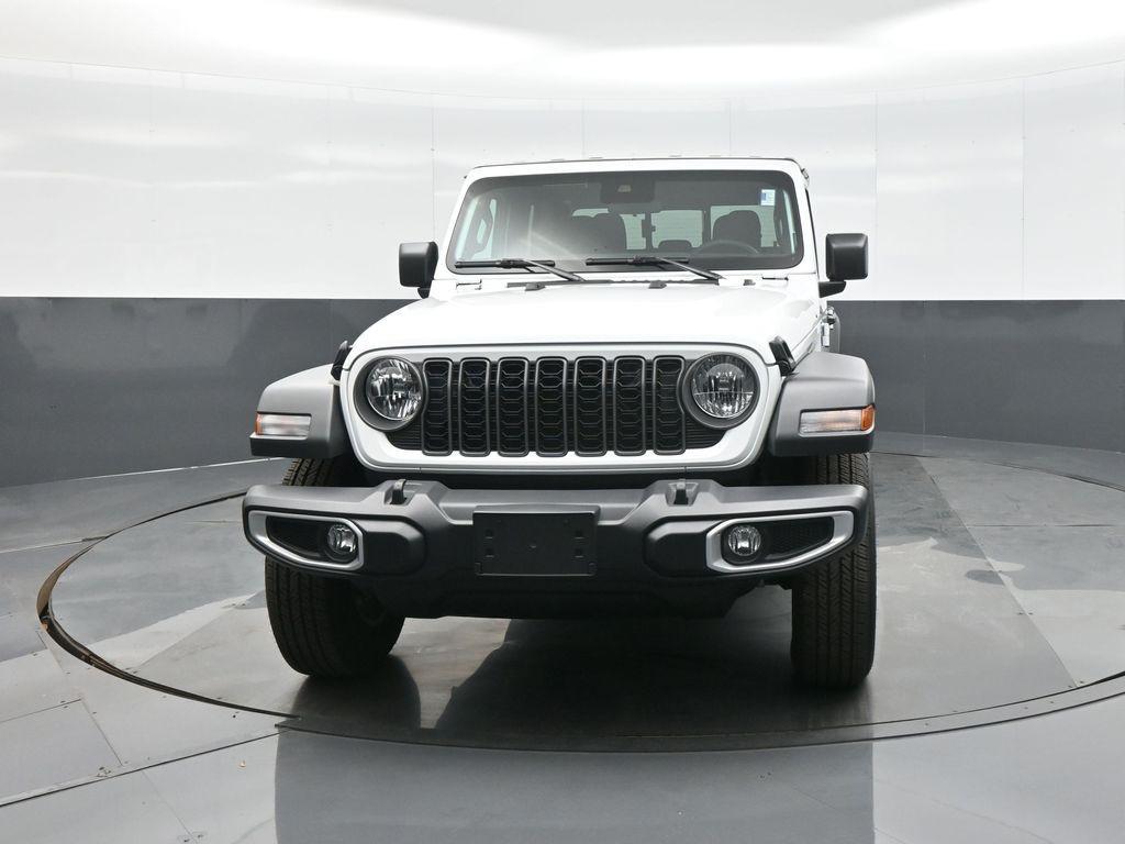 used 2025 Jeep Gladiator car, priced at $38,942