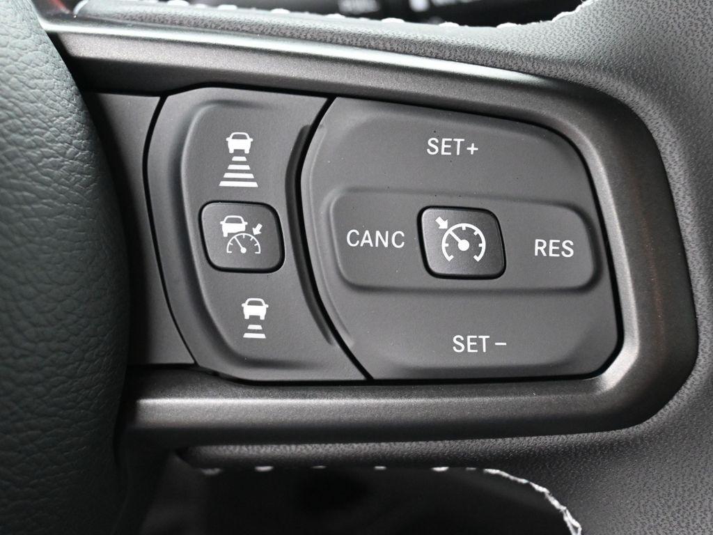 used 2025 Jeep Gladiator car, priced at $38,942