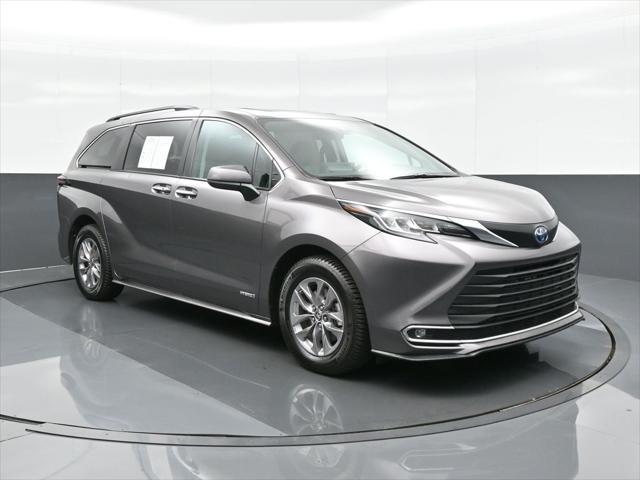 used 2021 Toyota Sienna car, priced at $40,962