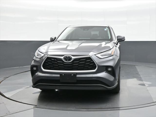 used 2023 Toyota Highlander car, priced at $37,468