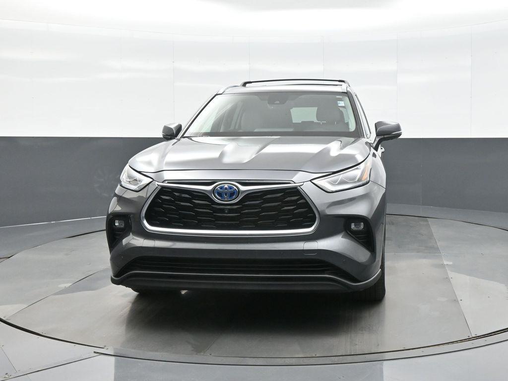 used 2022 Toyota Highlander Hybrid car, priced at $46,995