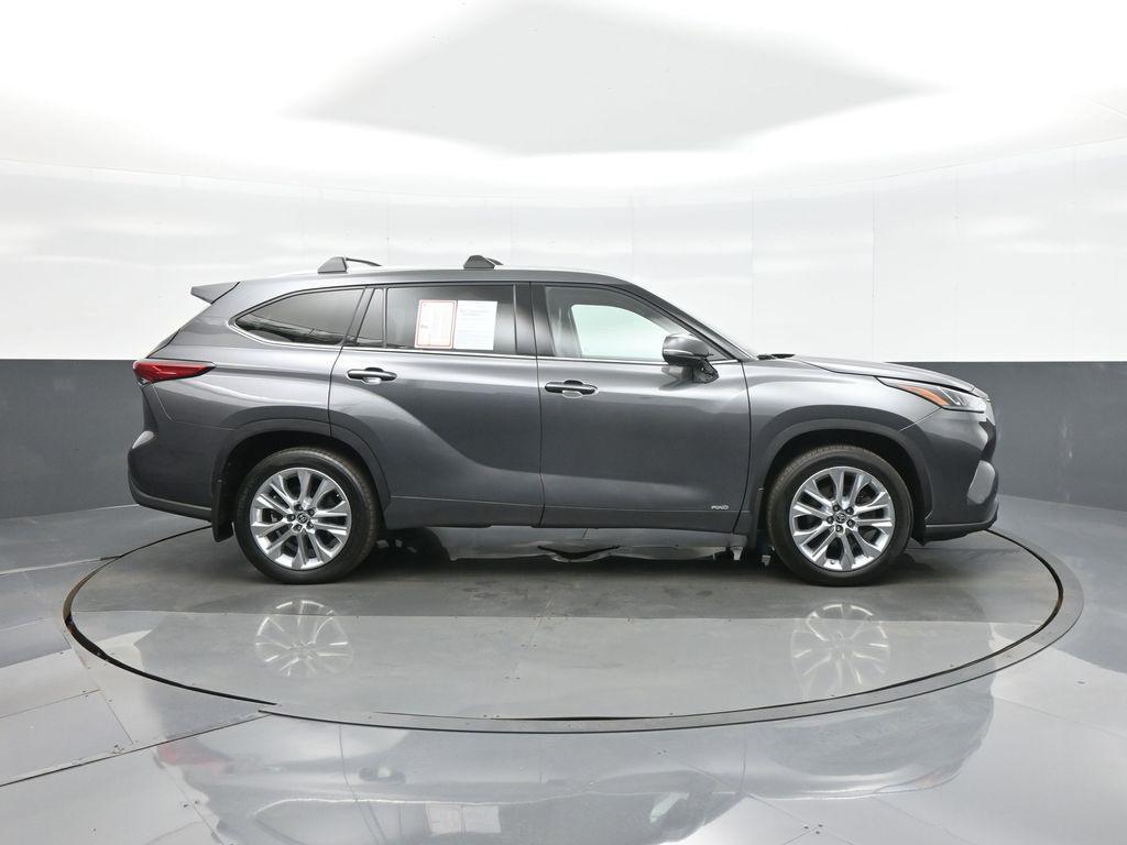 used 2022 Toyota Highlander Hybrid car, priced at $46,995