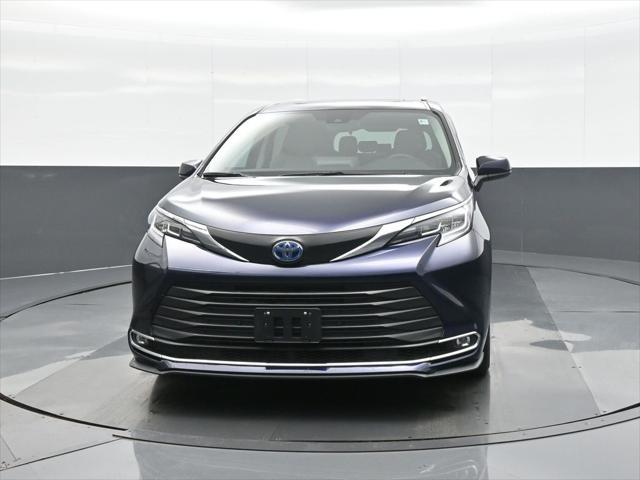 used 2023 Toyota Sienna car, priced at $43,183