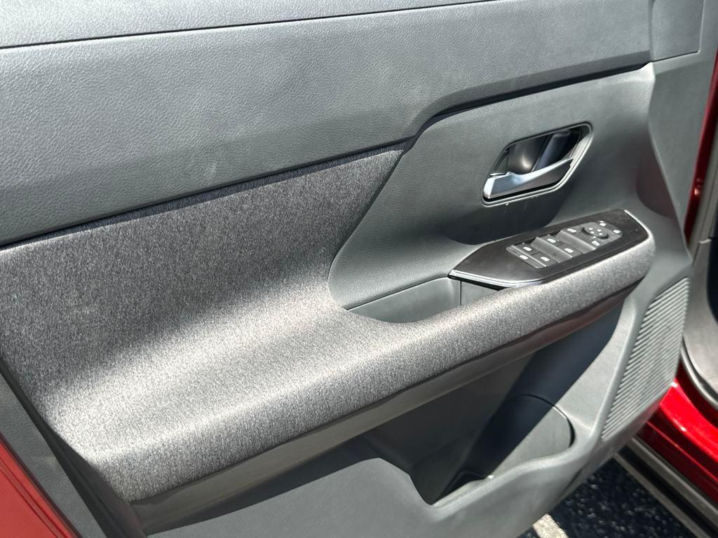 new 2025 Nissan Kicks car, priced at $26,064