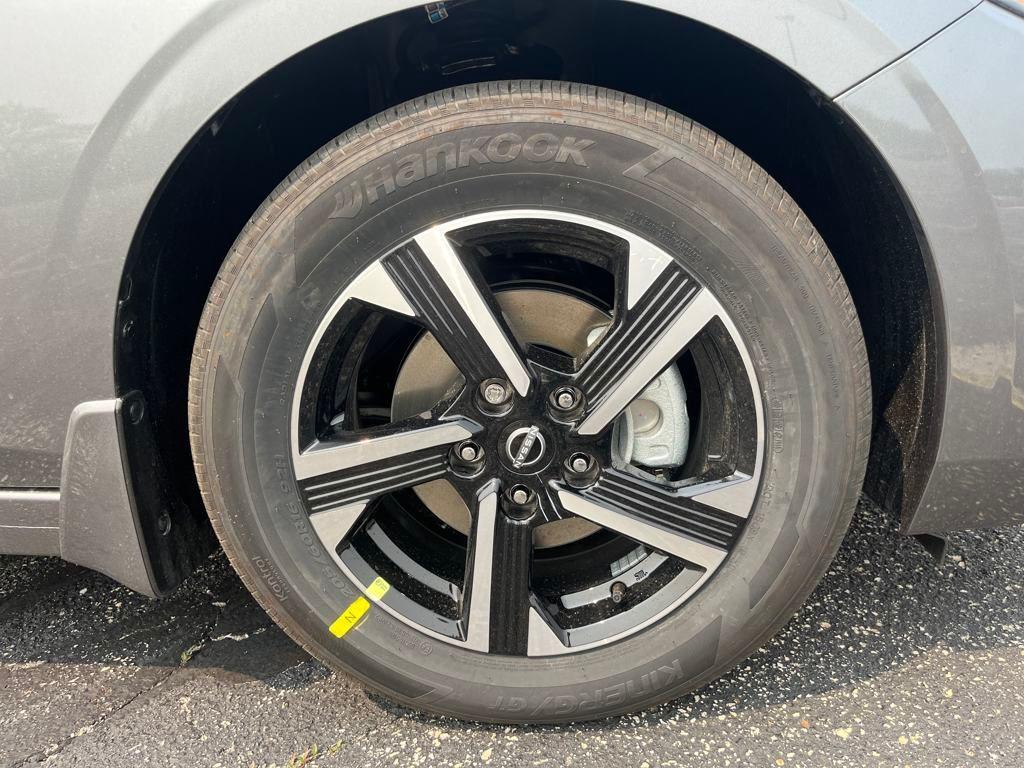 new 2025 Nissan Sentra car, priced at $23,024