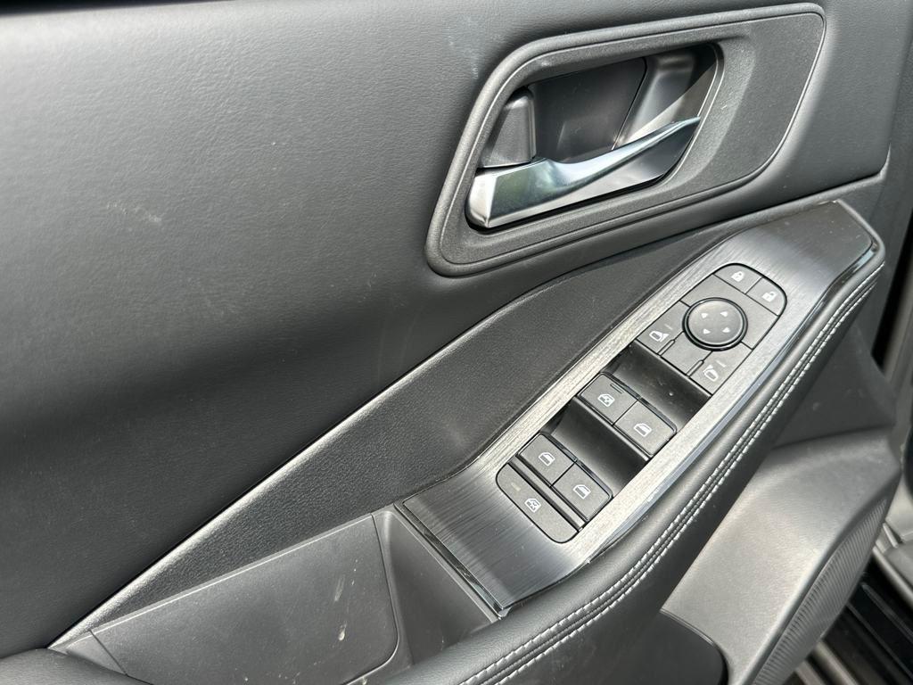 new 2025 Nissan Rogue car, priced at $30,578