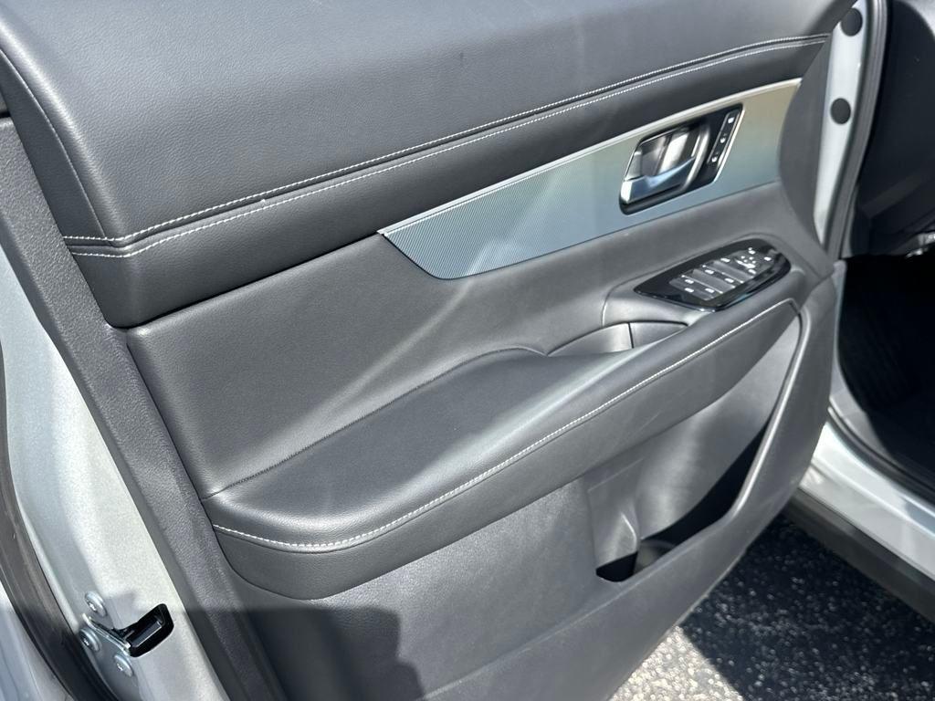 new 2025 Nissan Murano car, priced at $45,715