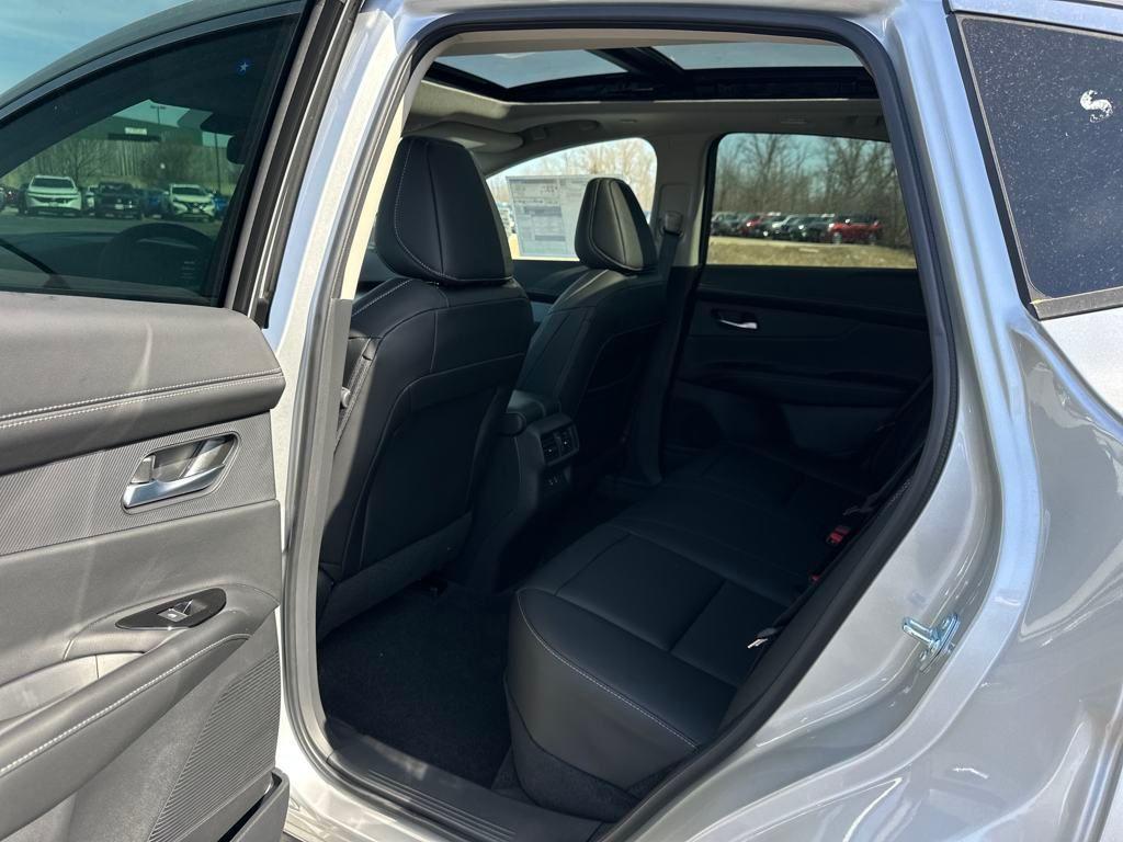 new 2025 Nissan Murano car, priced at $45,715