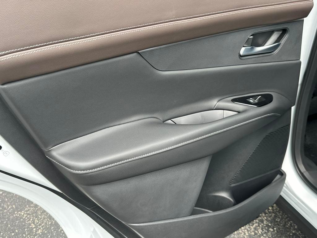 new 2025 Nissan Murano car, priced at $40,571