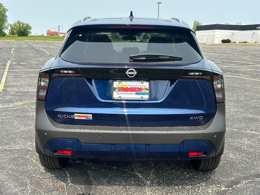 new 2025 Nissan Kicks car, priced at $27,008