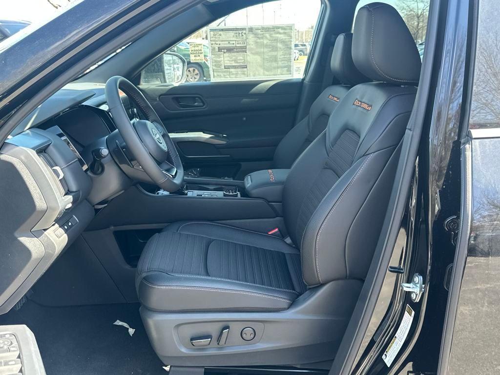 new 2025 Nissan Pathfinder car, priced at $42,324