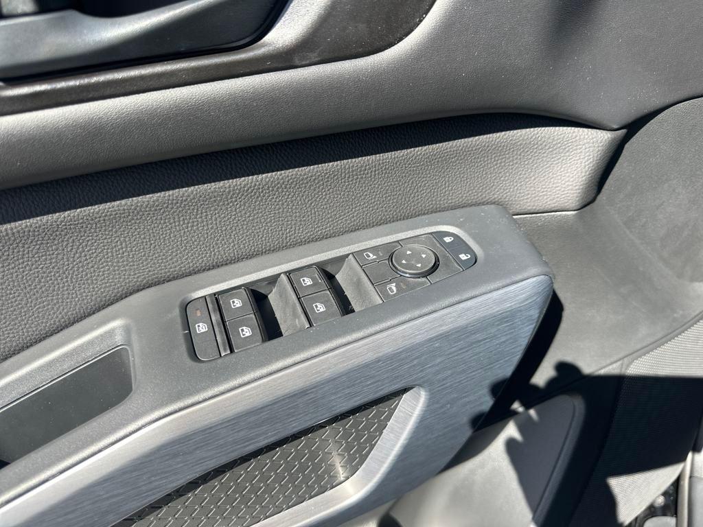 new 2025 Nissan Pathfinder car, priced at $42,324