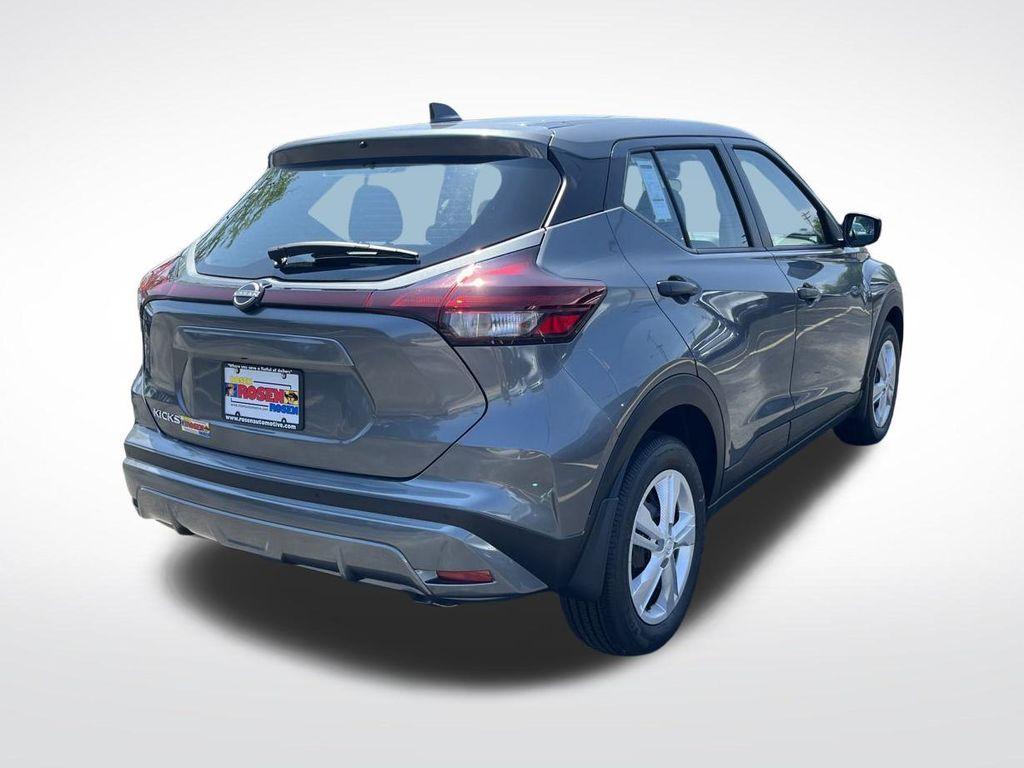 new 2025 Nissan Kicks Play car, priced at $22,057