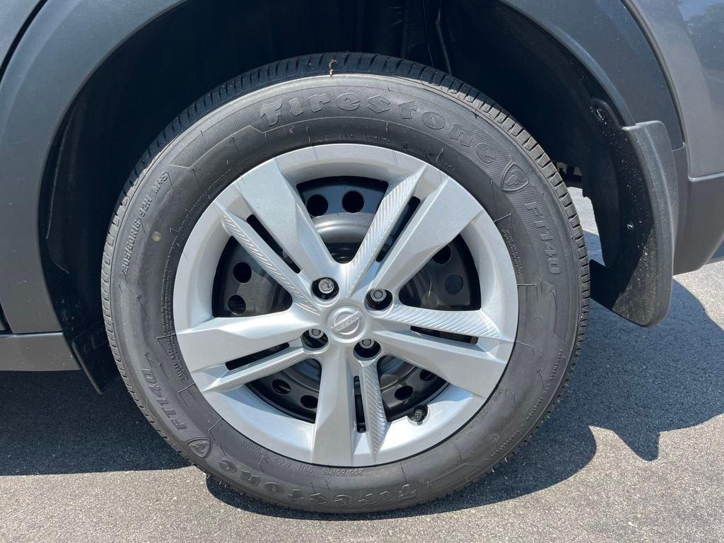 new 2025 Nissan Kicks Play car, priced at $22,057