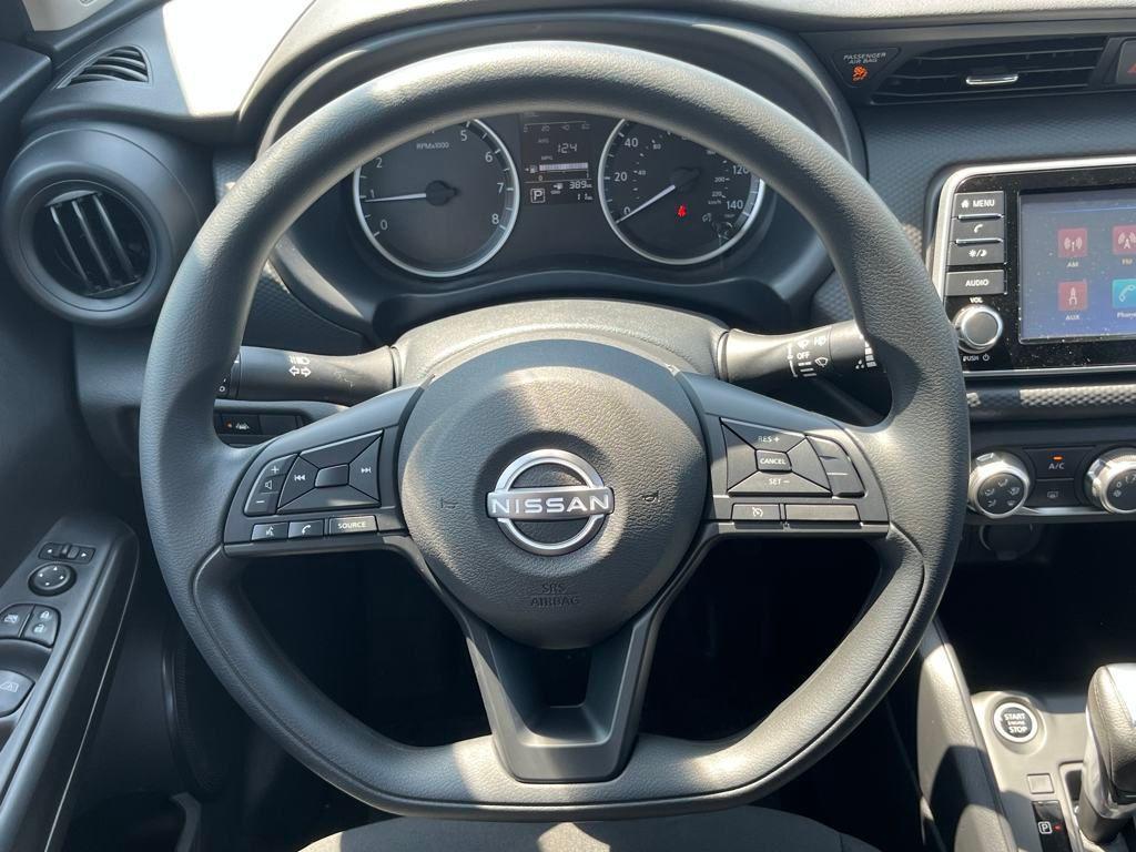 new 2025 Nissan Kicks Play car, priced at $22,057