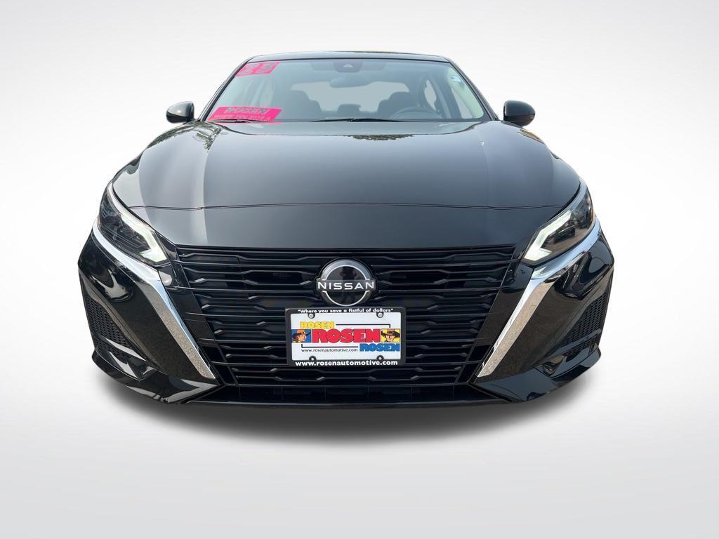 used 2023 Nissan Altima car, priced at $23,480