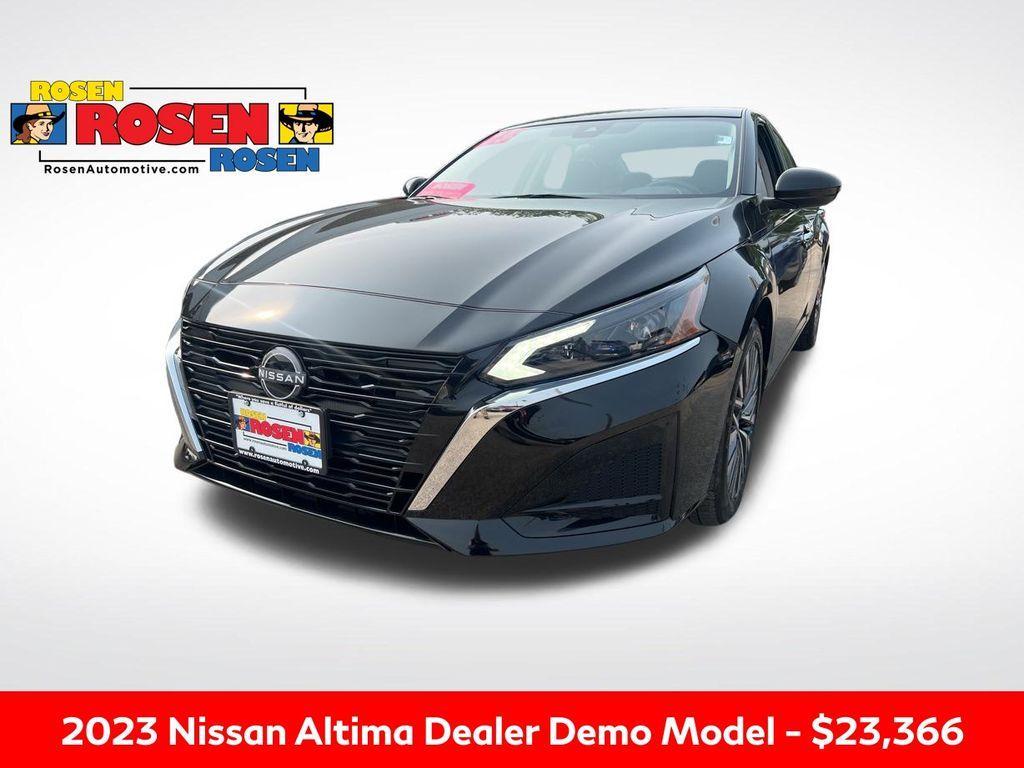 used 2023 Nissan Altima car, priced at $23,366