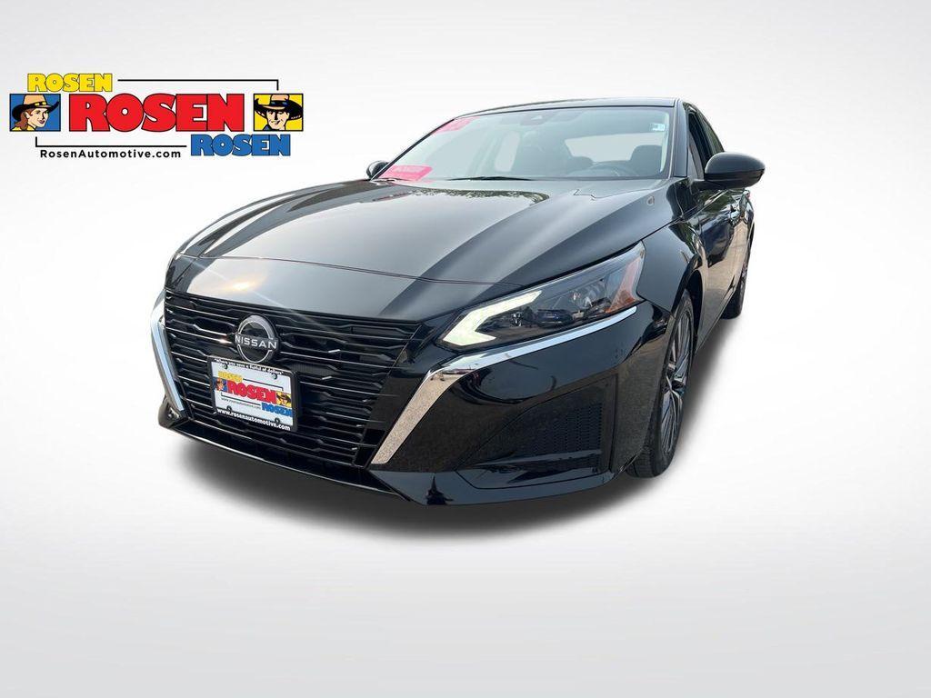used 2023 Nissan Altima car, priced at $23,480