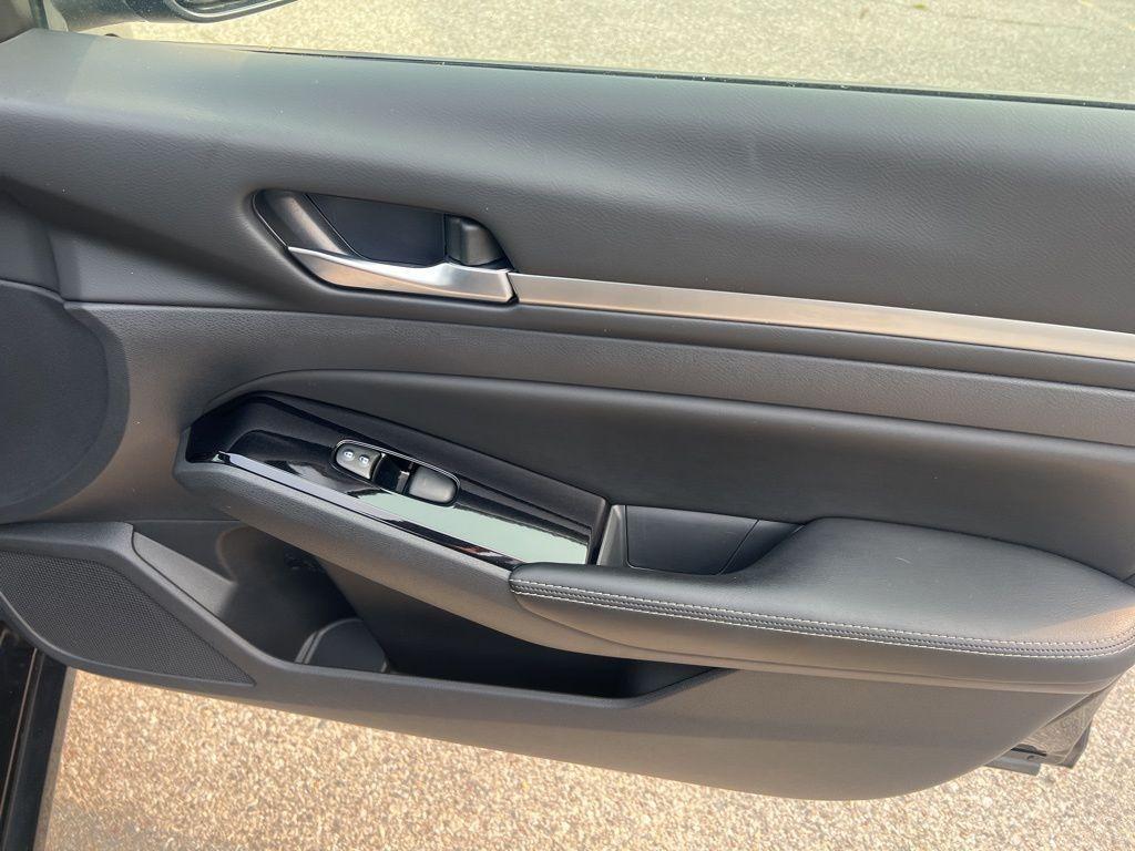 used 2023 Nissan Altima car, priced at $23,480