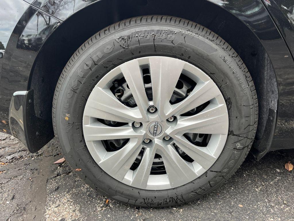 new 2025 Nissan Sentra car, priced at $21,286