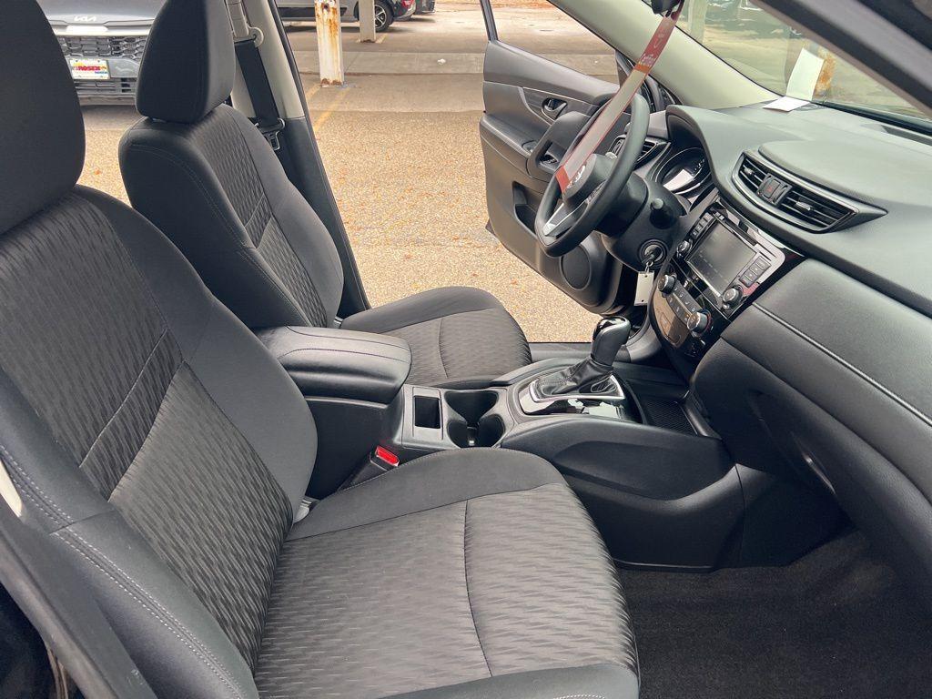 used 2020 Nissan Rogue car, priced at $21,277