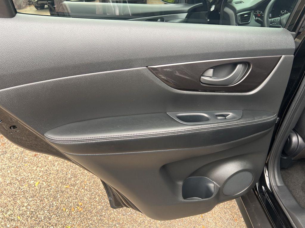 used 2020 Nissan Rogue car, priced at $21,277