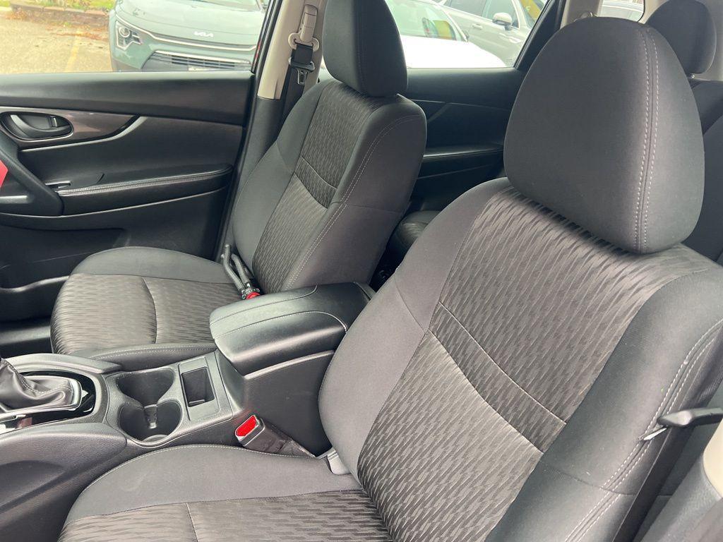 used 2020 Nissan Rogue car, priced at $21,277