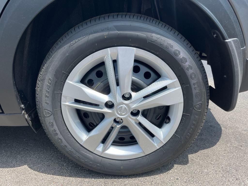 new 2025 Nissan Kicks Play car, priced at $21,979