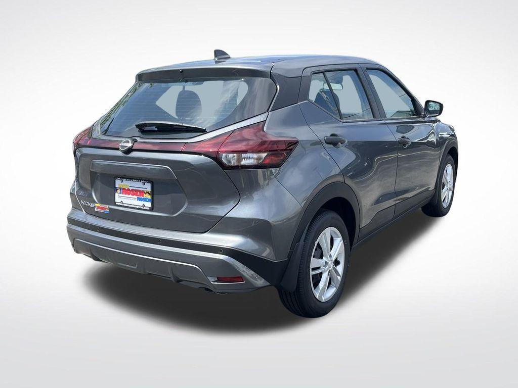 new 2025 Nissan Kicks Play car, priced at $21,979