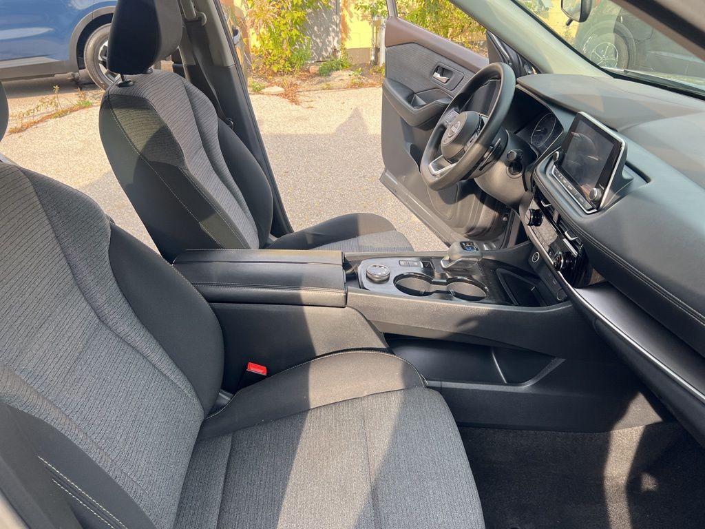 used 2022 Nissan Rogue car, priced at $17,999