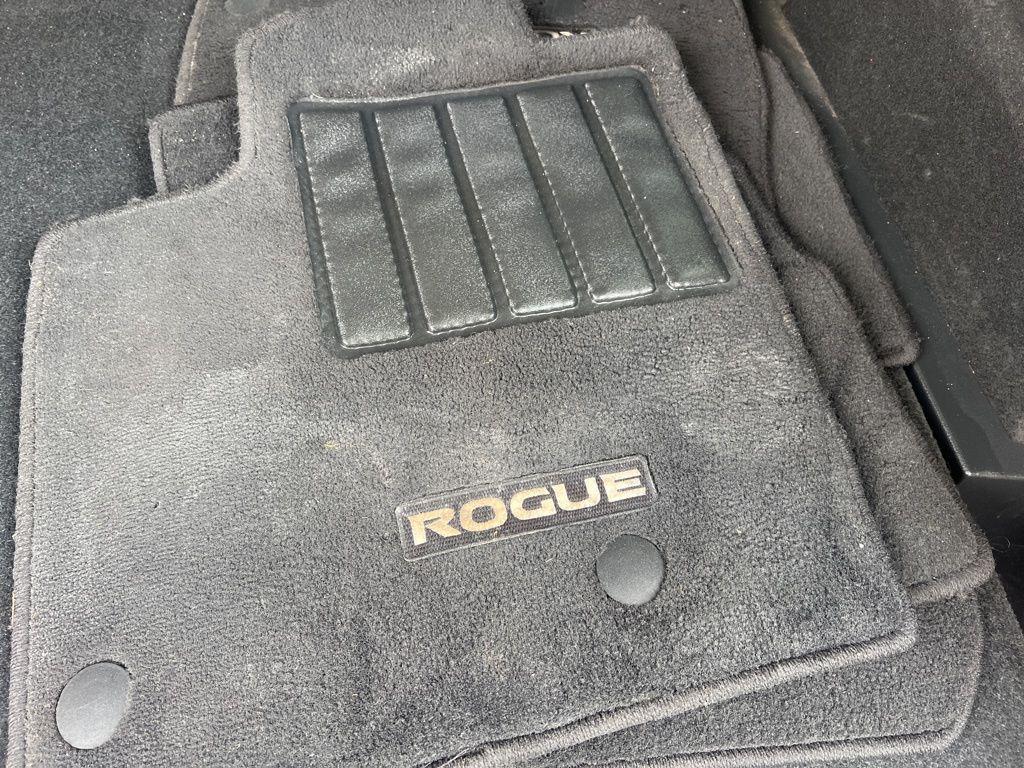 used 2022 Nissan Rogue car, priced at $17,999