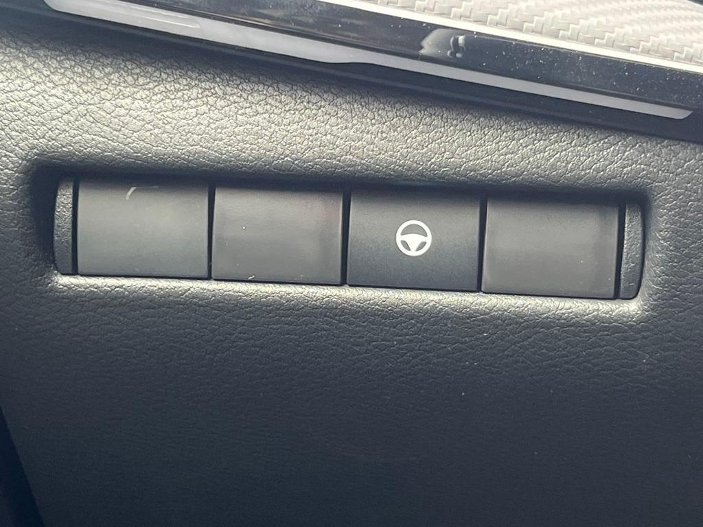new 2025 Nissan Kicks car, priced at $26,903