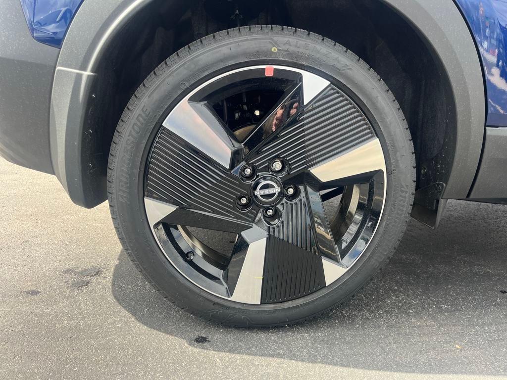 new 2025 Nissan Kicks car, priced at $26,903