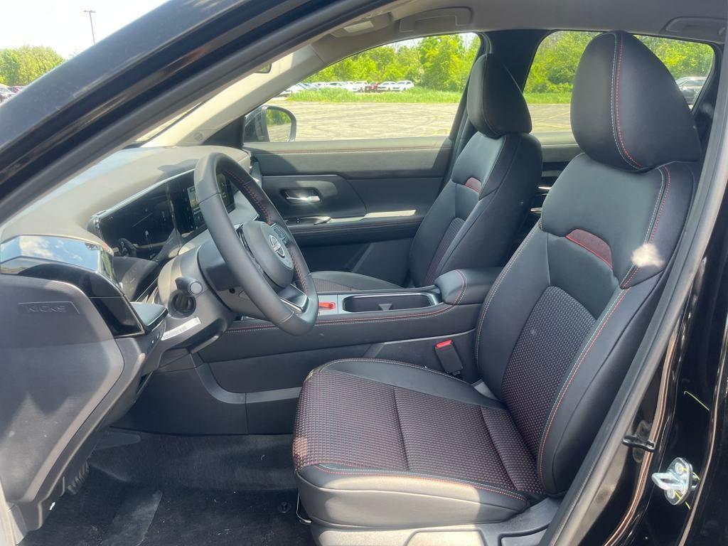 new 2025 Nissan Kicks car, priced at $26,857