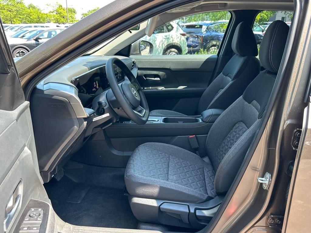 new 2025 Nissan Kicks car, priced at $26,793