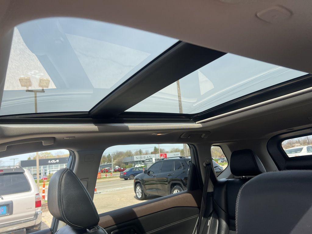 used 2022 Nissan Rogue car, priced at $31,999