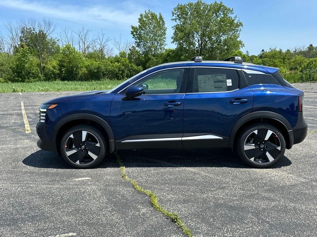 new 2025 Nissan Kicks car, priced at $28,262